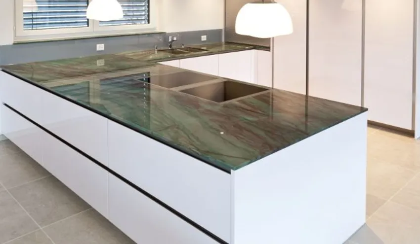 Кварцит Emerald Green
